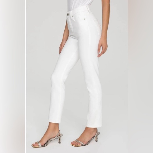 Good American Classic High Waist Slim Jeans - Picture 3 of 6